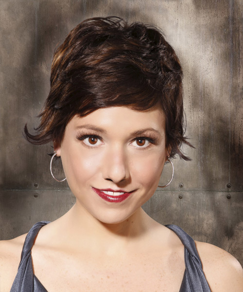 Short Uniform Layer Hairstyle With Short Side Bangs