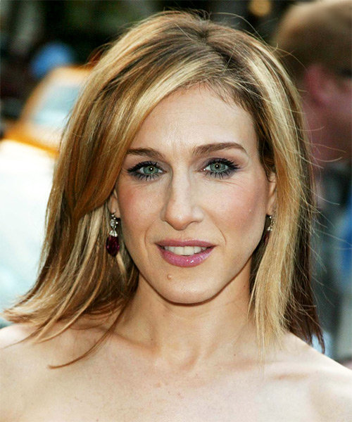 Sarah Jessica Parker Medium Straight   Dark Blonde and Light Blonde Two-Tone Bob  Haircut with Side Swept Bangs