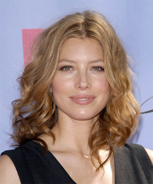 Jessica Biel Long Wavy     Hairstyle
