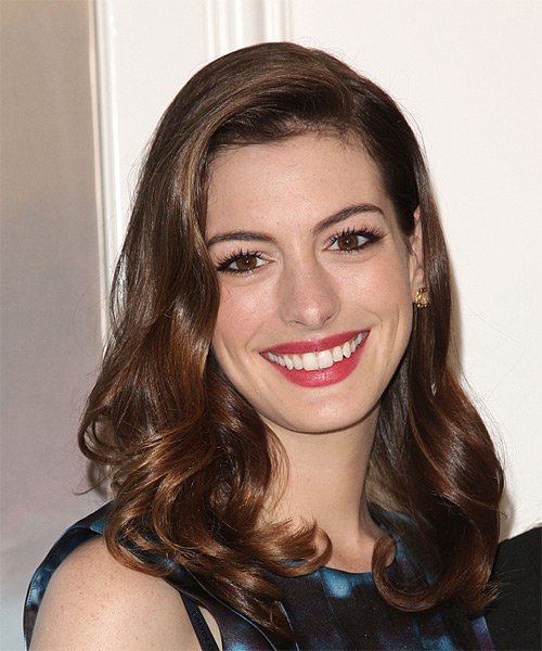 Anne Hathaway Long Wavy    Caramel Brunette   Hairstyle