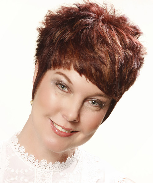 Simple Short Hairstyle With Jagged Layers On Top