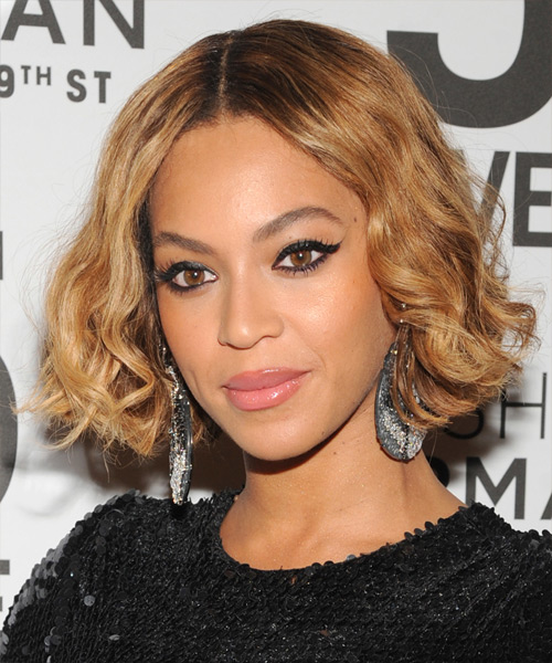 Beyonce Knowles Short Wavy   Light Golden Brunette Bob  Haircut - side view