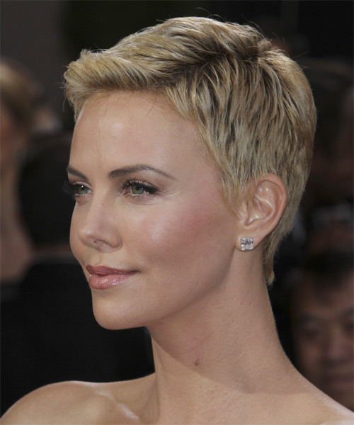 Charlize Theron Short Straight   Light Blonde   Hairstyle - side on view