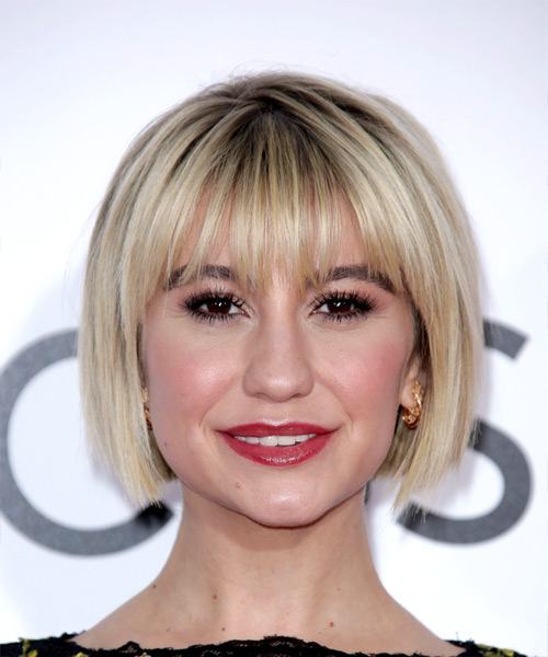 Chelsea Kane Classic Pageboy Short Straight   Light Blonde Bob  Haircut with Razor Cut Bangs