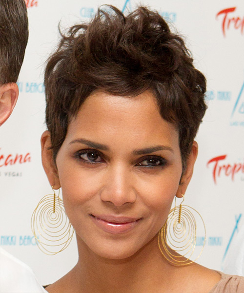 Halle Berry Short Straight   Light Chocolate Brunette   Hairstyle