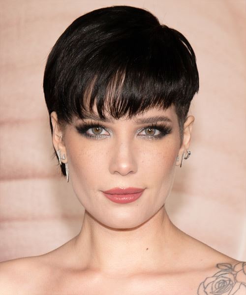 Halsey   Layered  Black   Haircut with Layered Bangs