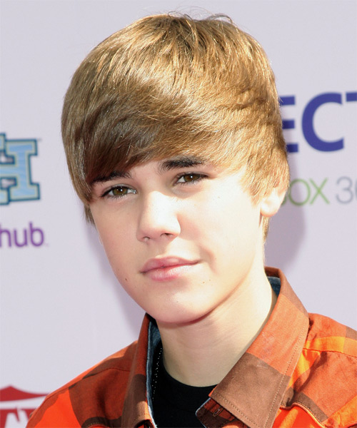 Justin Bieber Hairstyle With Uniform Layers - side on view