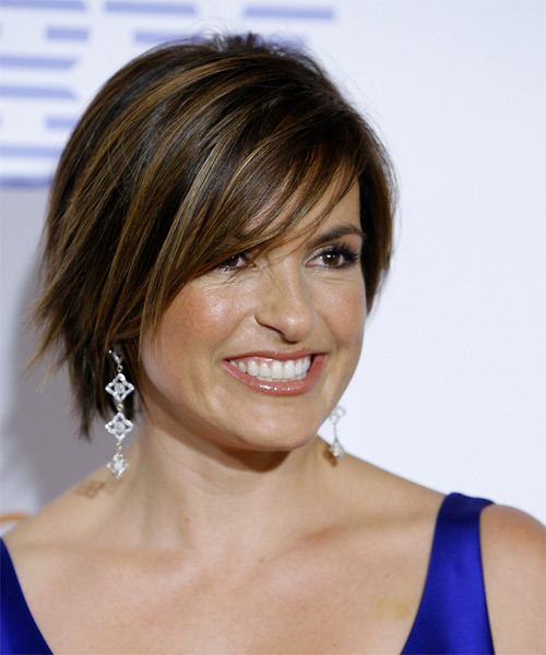 Mariska Hargitay Short Straight   Dark Brunette   Hairstyle with Side Swept Bangs - side view
