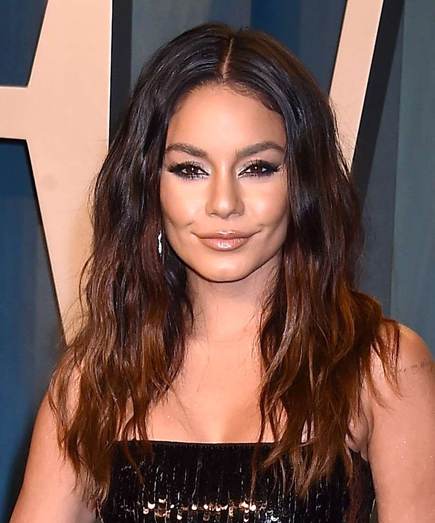 Vanessa Hudgens Long Wavy   Dark Brunette   Hairstyle   with  Blonde Highlights