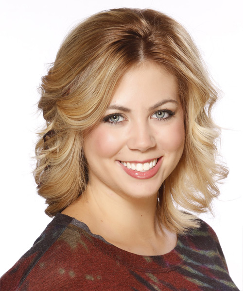 Medium Straight    Golden Blonde  Hairstyle   with Light Blonde Highlights